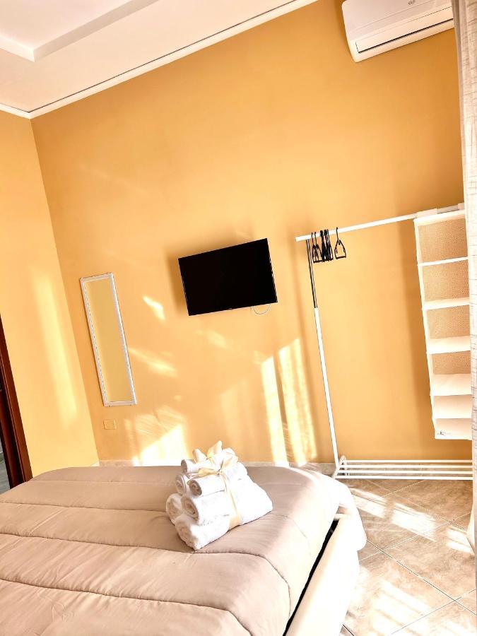 Casa Vacanze The Fortress Appartement Napels Buitenkant foto