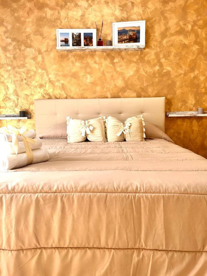 Casa Vacanze The Fortress Appartement Napels Buitenkant foto